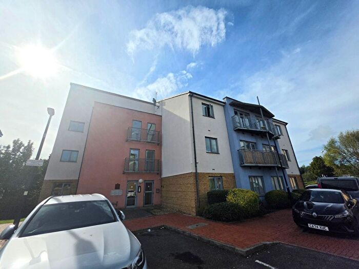 2 Bedroom Flat For Sale In Rhodfa'r Gwagenni, Ty Levant Rhodfa'r Gwagenni, CF63