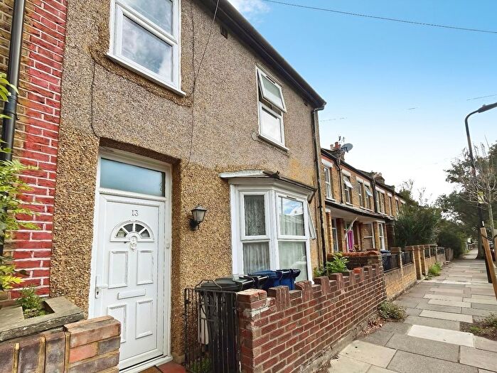 3 Bedroom Terraced House To Rent In Grosvenor Road, London, W7