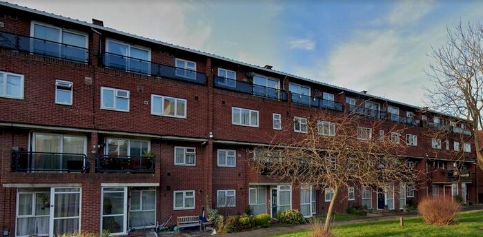 3 Bedroom Flat To Rent In Baker Court, Shenley Road, Borehamwood, WD6