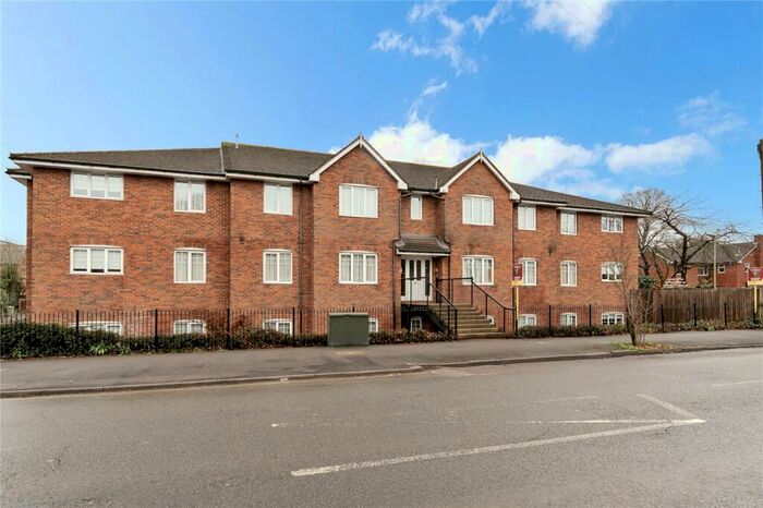1 Bedroom Apartment To Rent In Reading Road, Farnborough, Hampshire, GU14
