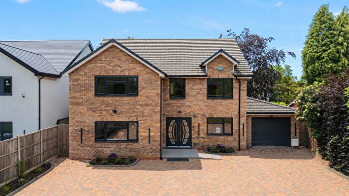 5 Bedroom Detached House To Rent In Warwick Road, Solihull, B93