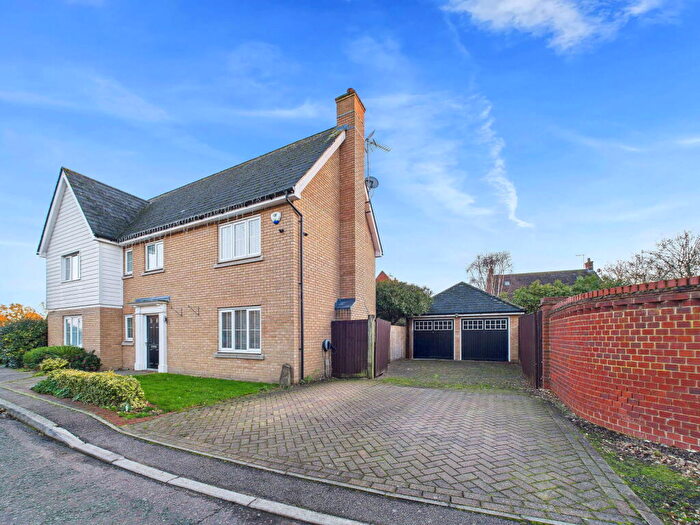 5 Bedroom Detached House For Sale In Champneys Way, Little Canfield, Dunmow, CM6