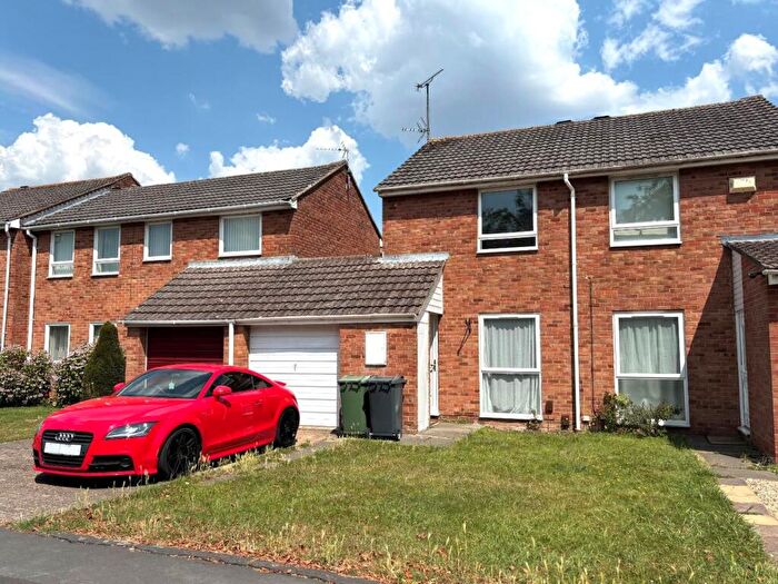 2 Bedroom Link Detached House To Rent In Church DriveQuedgeleyGloucester, GL2