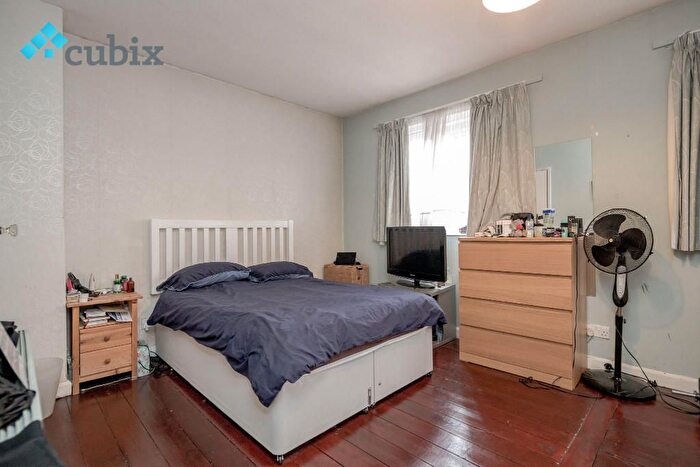 1 Bedroom Flat To Rent In Winchester Close, London, SE17