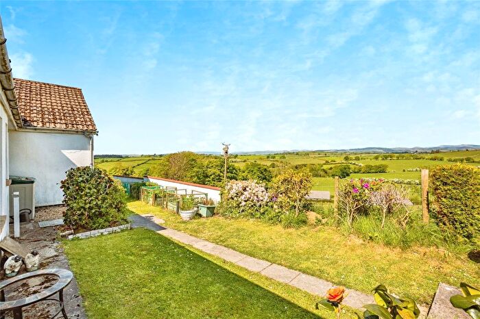 4 Bedroom Bungalow For Sale In New Cross, Aberystwyth, Ceredigion, SY23