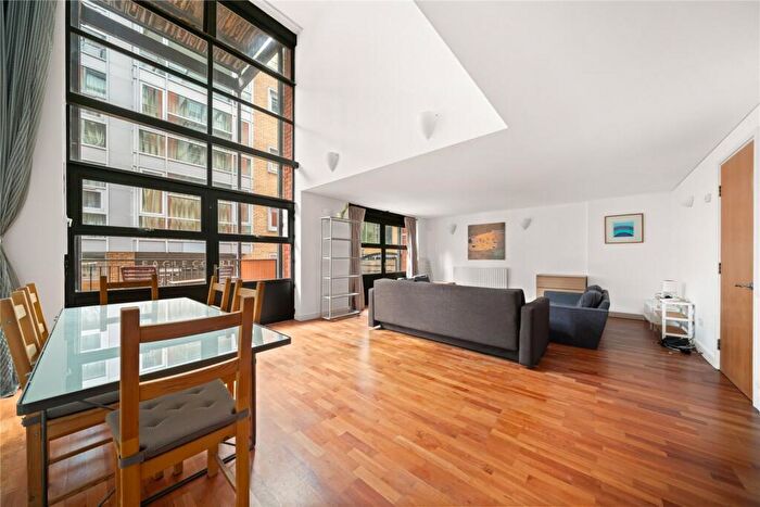 2 Bedroom Apartment To Rent In Britton Street, EC1M