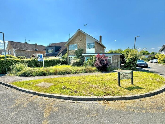 4 Bedroom Detached House To Rent In Washbrook Close, MK45