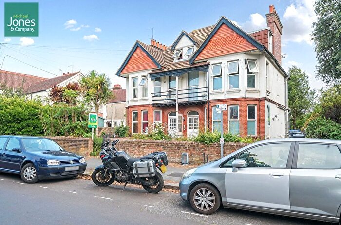 Studio To Rent In Church Walk, Worthing, West Sussex, BN11