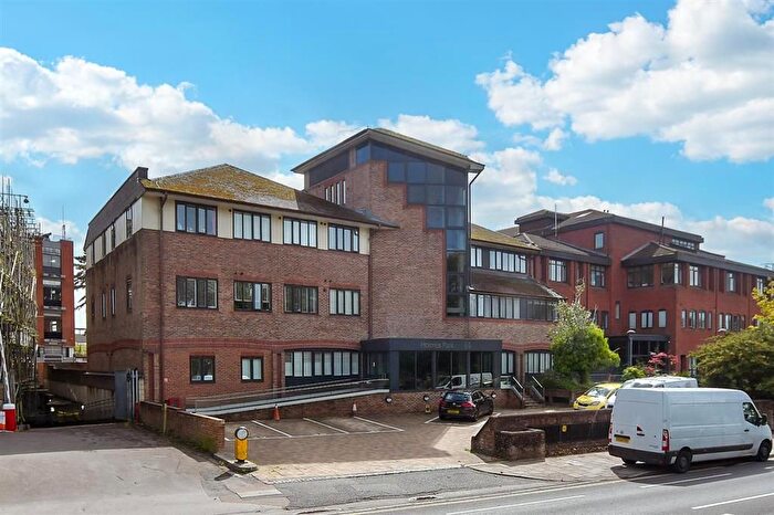 1 Bedroom Flat For Sale In North Street, Horsham, West Sussex, RH12