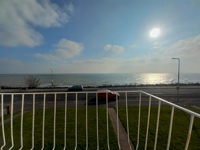 2 Bedroom Maisonette To Rent In Eastern Esplanade, Broadstairs, CT10