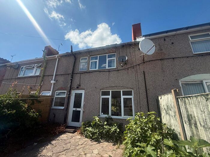 3 Bedroom House To Rent In Third Avenue, Forest Town, NG19