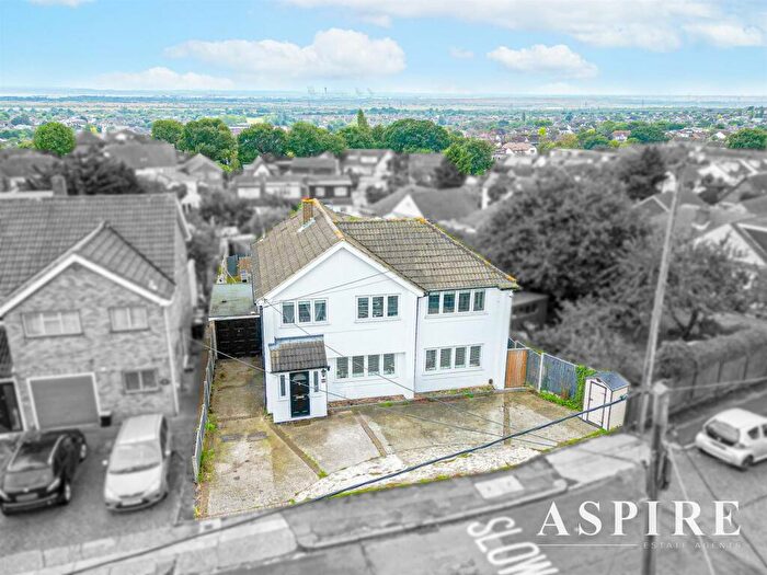5 Bedroom Detached House For Sale In Clarence Road North, Benfleet, SS7