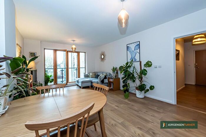 2 Bedroom Flat For Sale In Priory Park Road, Queens Park, NW6
