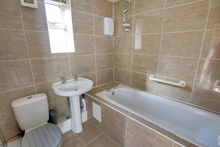 2 Bedroom Detached Bungalow For Sale In Highfield Road, March, PE15