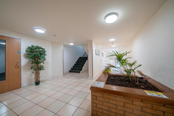 2 Bedroom Apartment To Rent In Brookfield House, Selden Hill, Hemel Hempstead, Hertfordshire, HP2