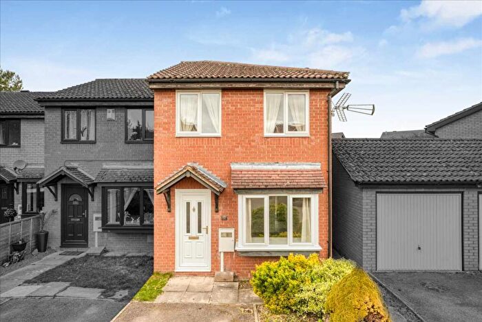 2 Bedroom End Of Terrace House For Sale In Wagner Close, Browns Wood, Milton Keynes, MK7