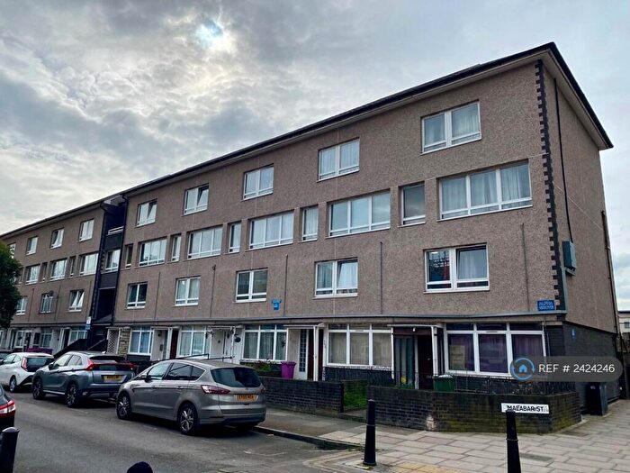 3 Bedroom Maisonette To Rent In Alpha Grove, London, E14