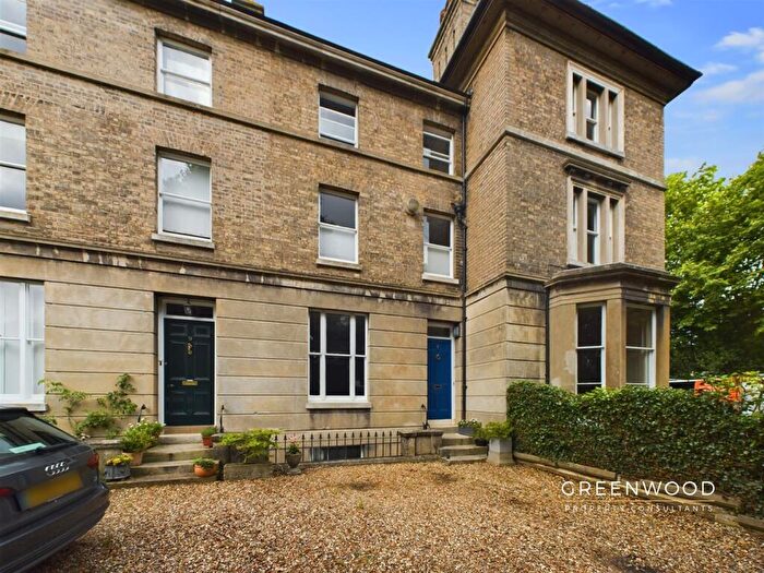 4 Bedroom Town House For Sale In The Avenue, Colchester, Essex, CO3