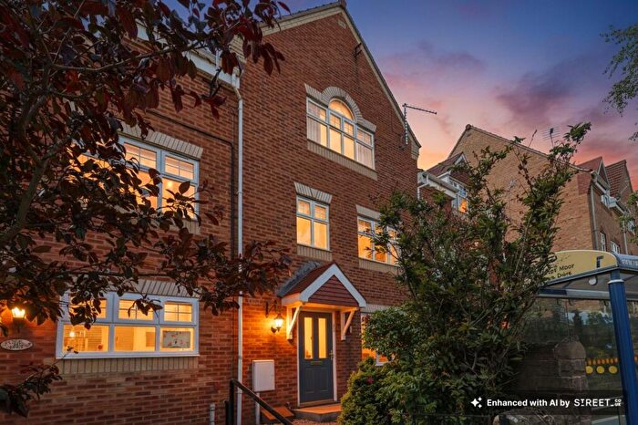 4 Bedroom Terraced House For Sale In Rose Hill Drive, Mosborough, S20