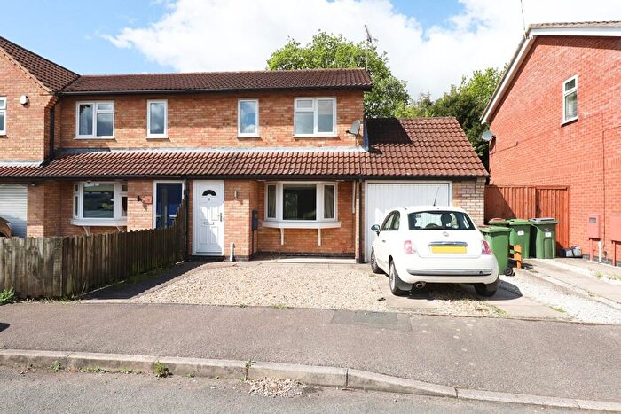 3 Bedroom Semi-Detached House For Sale In Knights Close, Stoney Stanton, Leicester, LE9