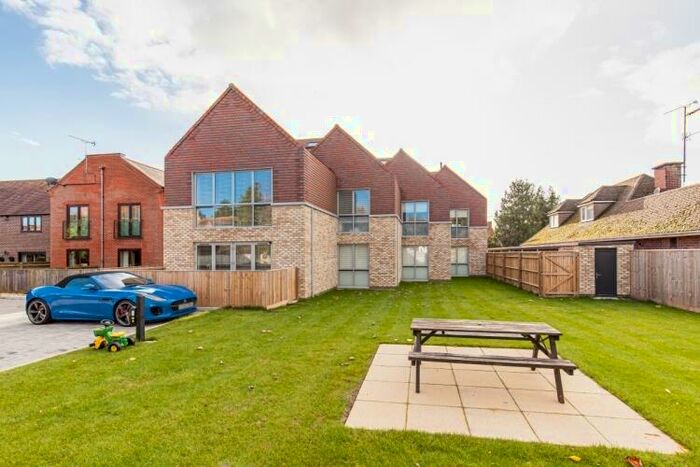 2 Bedroom Apartment To Rent In Cumnor Road, Boars Hill, OX1