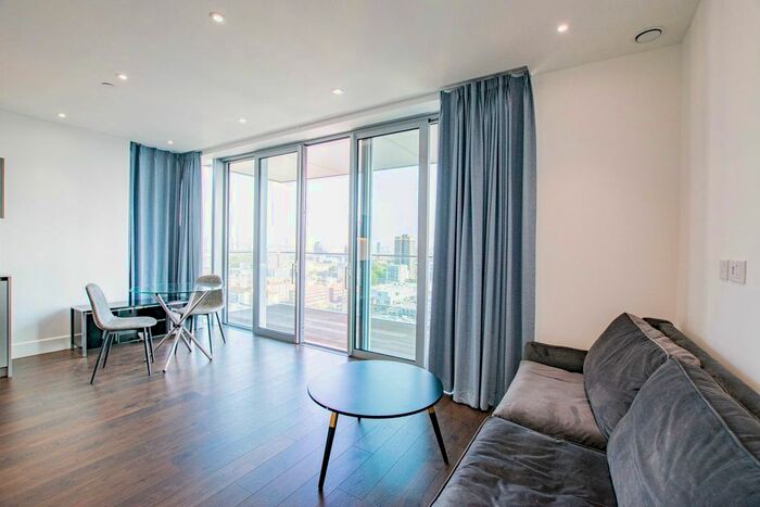 1 Bedroom Flat To Rent In Piazza Walk, London, E1