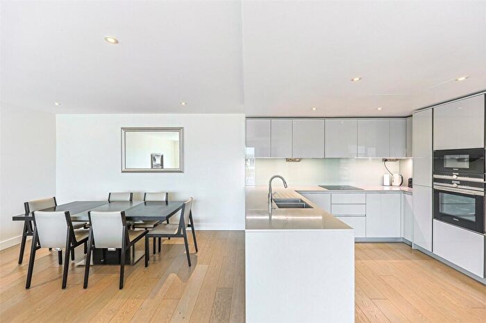 3 Bedroom Apartment For Sale In Boulevard Drive, Beaufort Park, Colindale, NW9