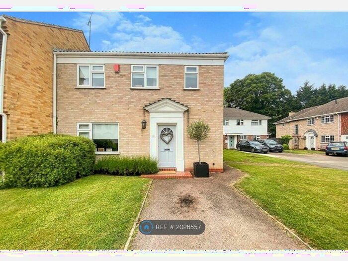 3 Bedroom Semi-Detached House To Rent In The Lea, Leicester, LE8