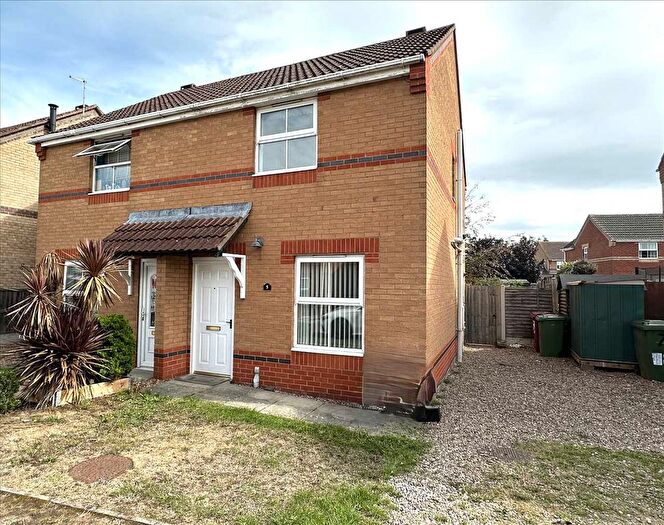 2 Bedroom Semi Detached House For Sale In Headingley Avenue, Bottesford, Scunthorpe, DN17