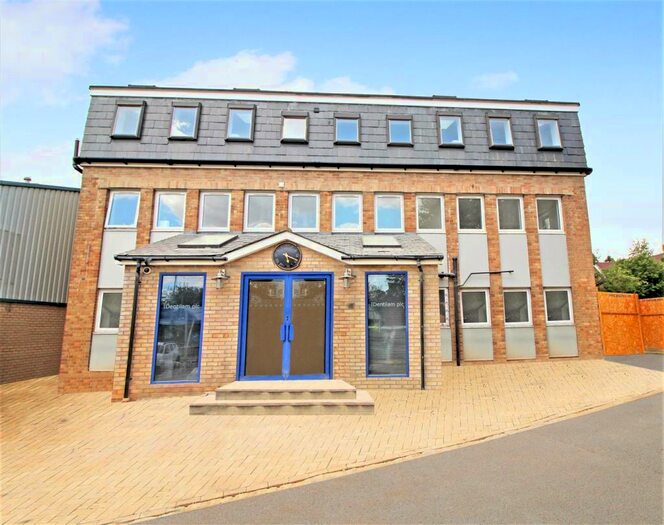 1 Bedroom Flat To Rent In Faygate, Horsham, RH12