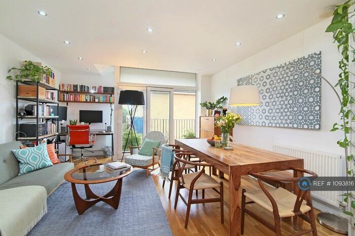 1 Bedroom Flat To Rent In Sumner Road, London, SE15