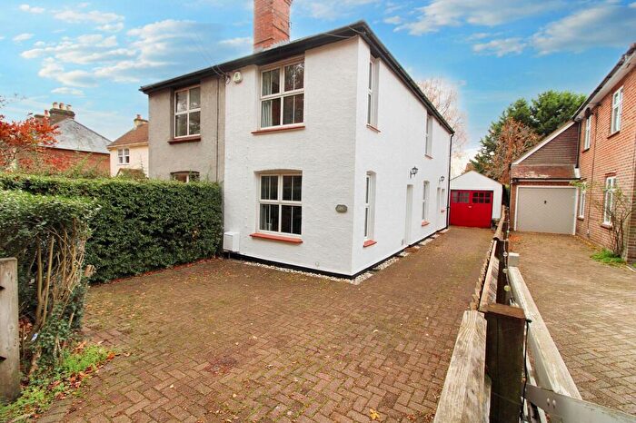 2 Bedroom Semi Detached House For Sale In Penn Road, Hazlemere, HP15