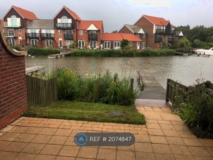 2 Bedroom Terraced House To Rent In Bridge Walk, Burton Waters, Lincoln, LN1