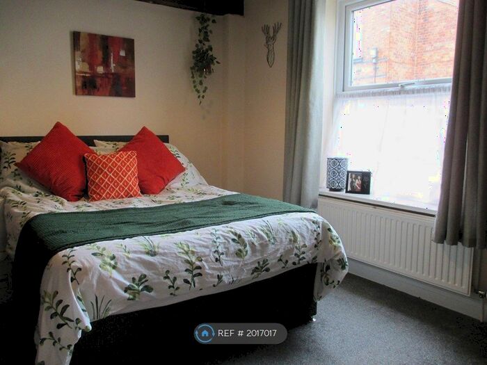 1 Bedroom Flat To Rent In Cecil Street, Chester, CH3