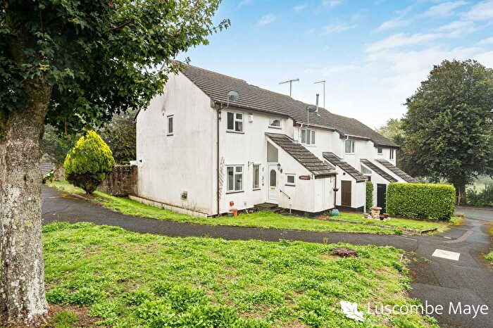 3 Bedroom End Terrace House For Sale In Church Way, Yealmpton, Devon, PL8