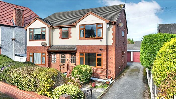 2 Bedroom Apartment For Sale In Westbourne Grove, West Kirby, Wirral, Merseyside, CH48