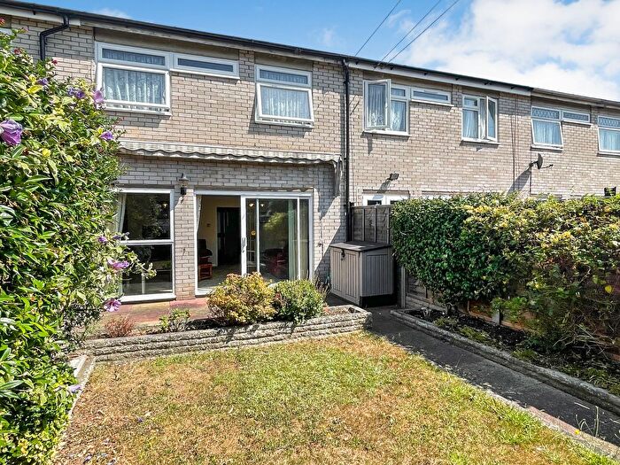 3 Bedroom Terraced House For Sale In Beechwood Avenue, Sunbury On Thames, TW16