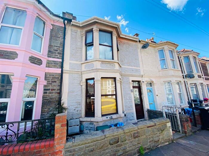 2 Bedroom Terraced House To Rent In Carlyle Road, Greenbank, BS5