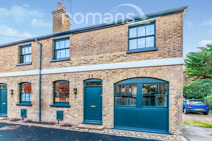 2 Bedroom Semi-Detached House To Rent In Osborne Mews, SL4