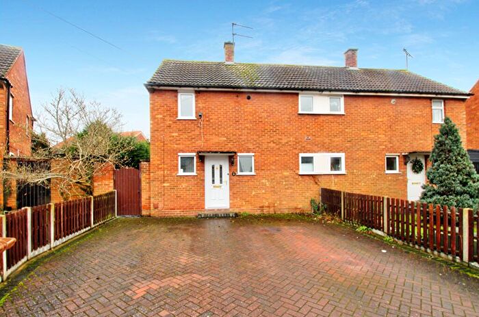 3 Bedroom Semi Detached House For Sale In Shamrock Avenue, Ipswich, IP2