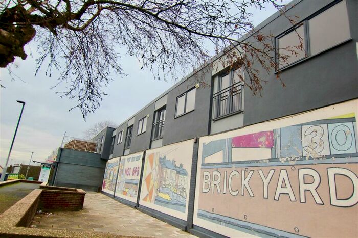 1 Bedroom Apartment To Rent In Old Brickyard, Carlton, Nottingham, NG3