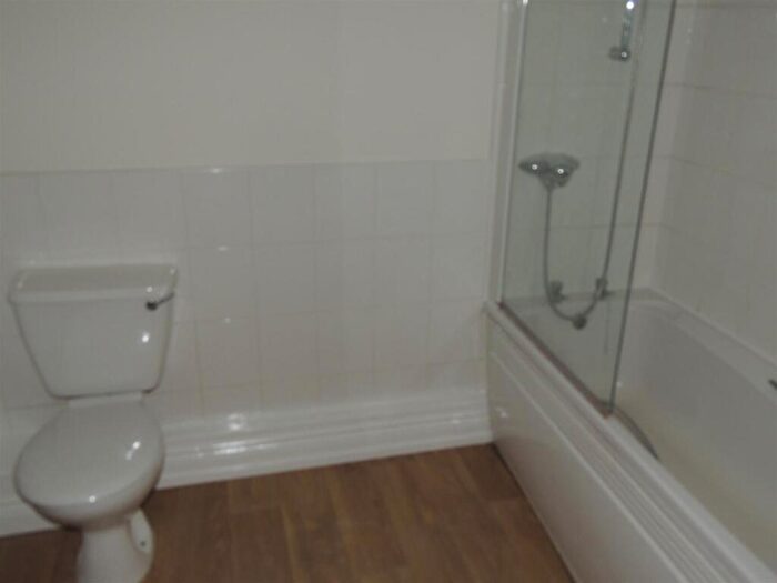 2 Bedroom Apartment To Rent In Alexandra Court, Stoke Green, Coventry., CV3