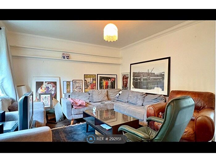 3 Bedroom Flat To Rent In Marriott Road, London, E15
