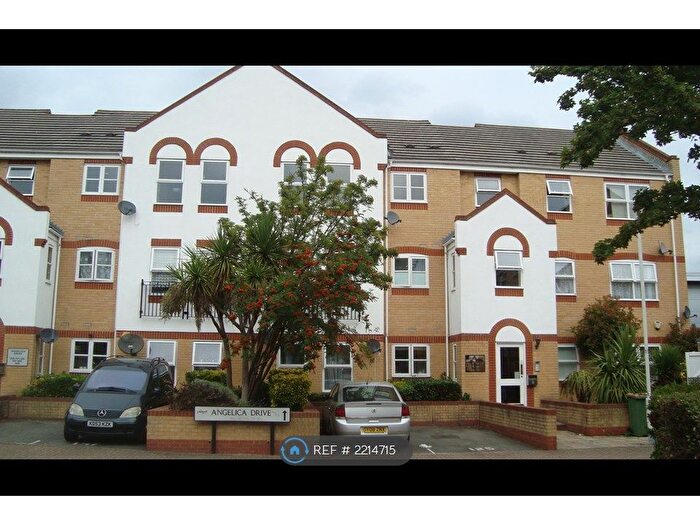 2 Bedroom Flat To Rent In Beckton, London, E6