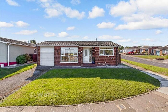 2 Bedroom Detached Bungalow For Sale In Seacroft Road, Broadstairs, Kent, CT10