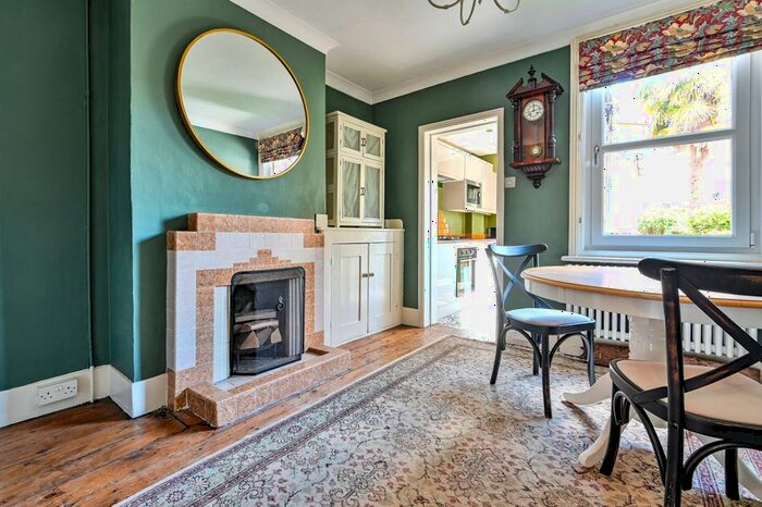 2 Bedroom Semi-Detached House To Rent In Denzil Road, Guildford, GU2