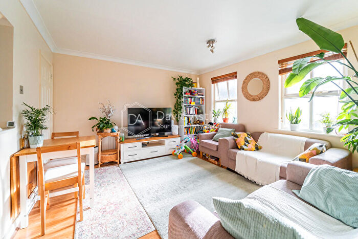 2 Bedroom Flat To Rent In Haberdasher Street, Old Street, London, N1