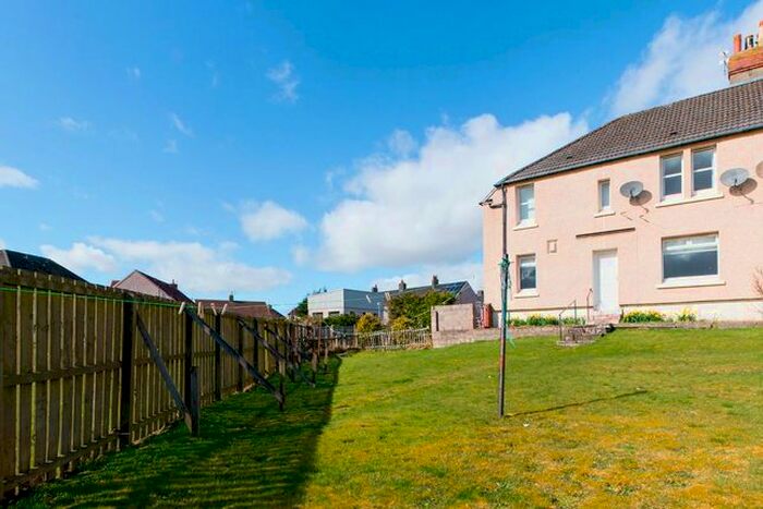 2 Bedroom Flat To Rent In St Leonards Road, Lanark, ML11