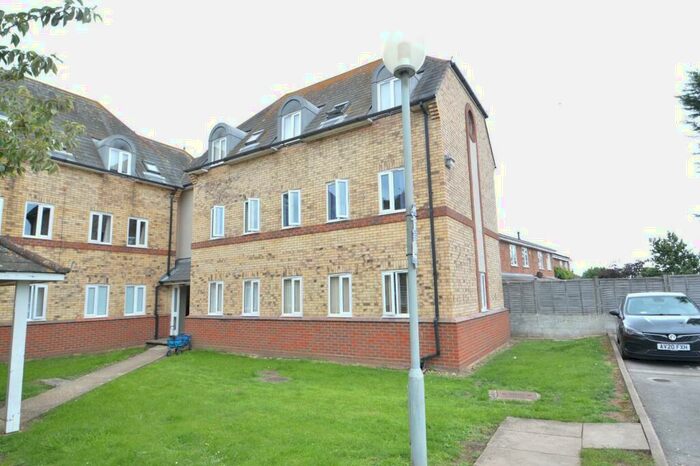2 Bedroom Apartment To Rent In Haubourdin Court, Halstead, CO9
