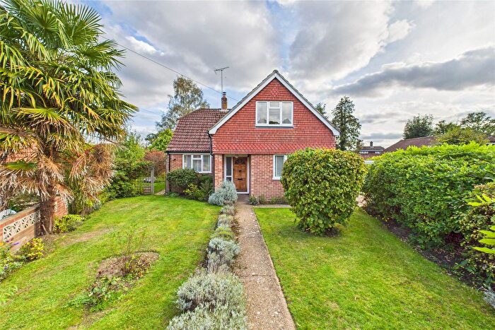 5 Bedroom Detached House For Sale In St. Michaels Road, Sandhurst, Berkshire, GU47
